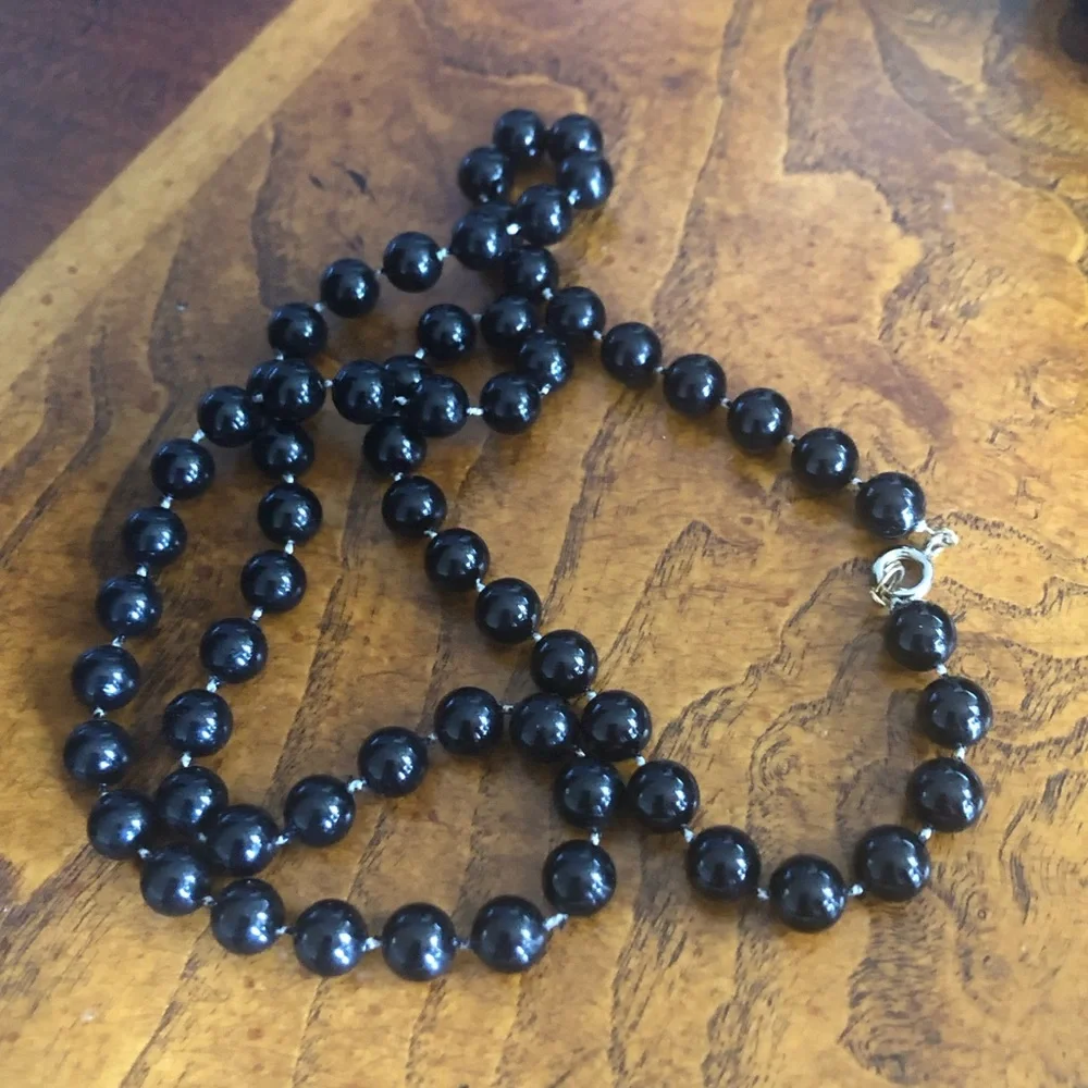 Vintage 80s black plastic pearl necklace